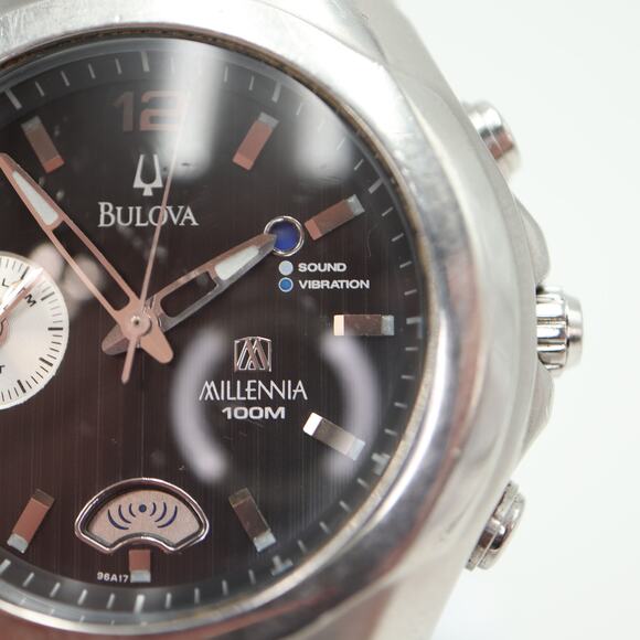 Vintage Bulova Millenia 2000s Vibra Alarm Watch 40mm Black Dial w New Battery - Picture 8 of 16
